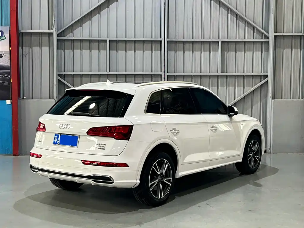 Audi Q5L — миниатюра 7