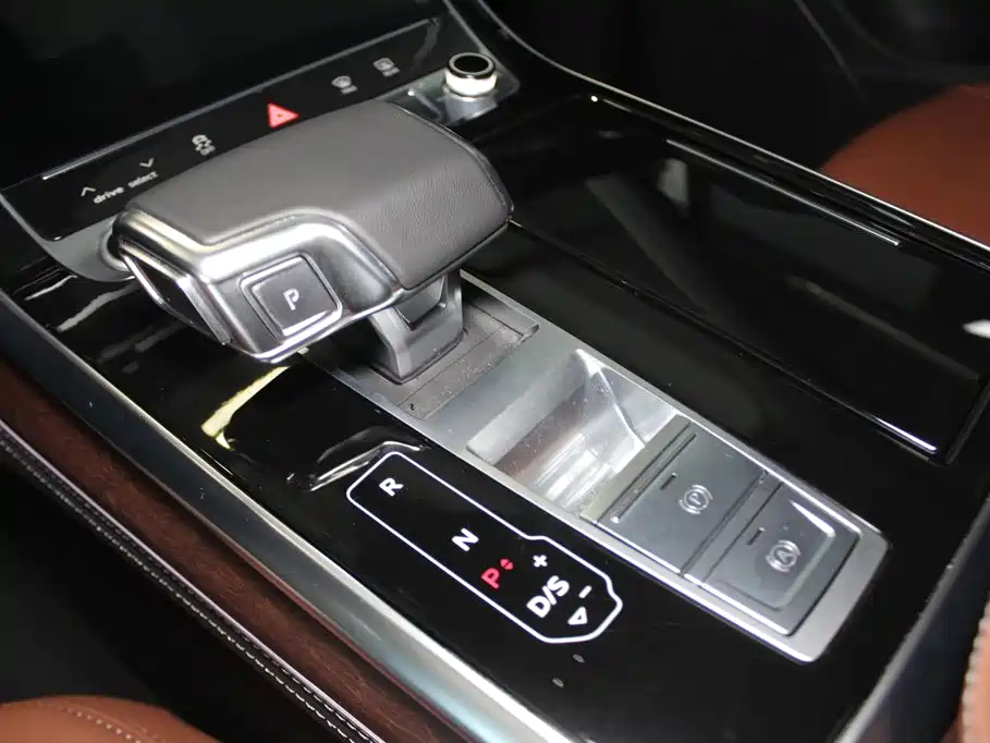 Audi Q7 — миниатюра 14