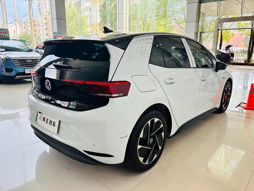 Volkswagen ID.3 — миниатюра 5
