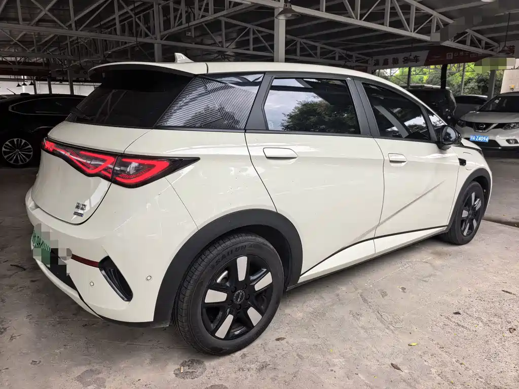 BYD Dolphin — миниатюра 9