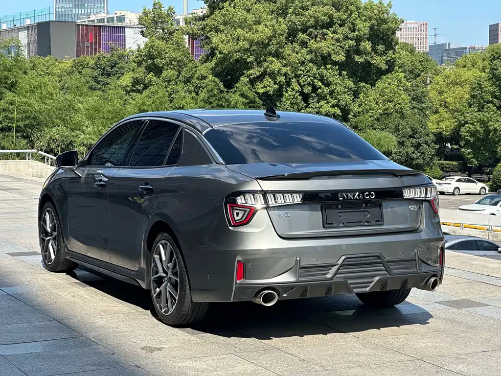Lynk & Co 03 — миниатюра 4