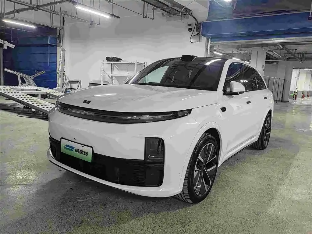 Li Auto Li L7 2025