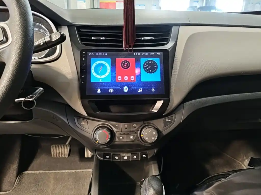 Chevrolet Sail — миниатюра 13