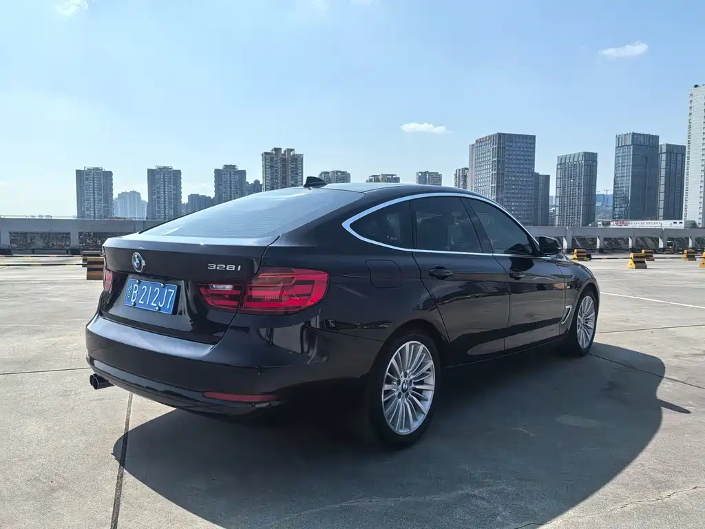 BMW 3 Series GT — миниатюра 6