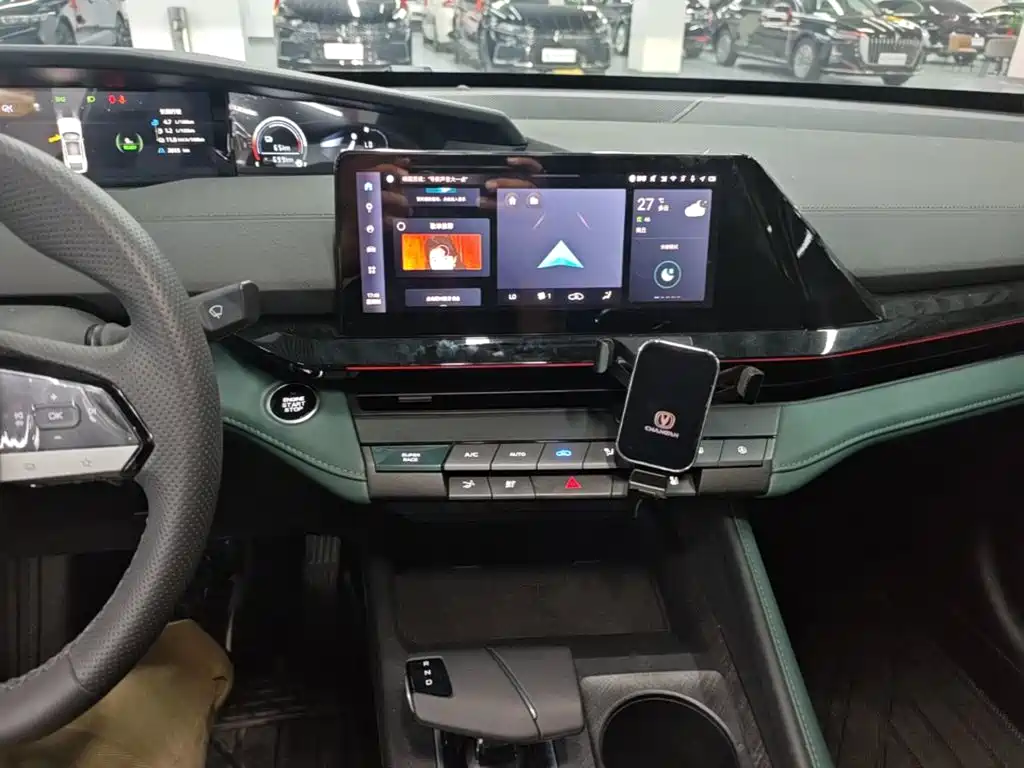 Changan UNI-V iDD — миниатюра 13