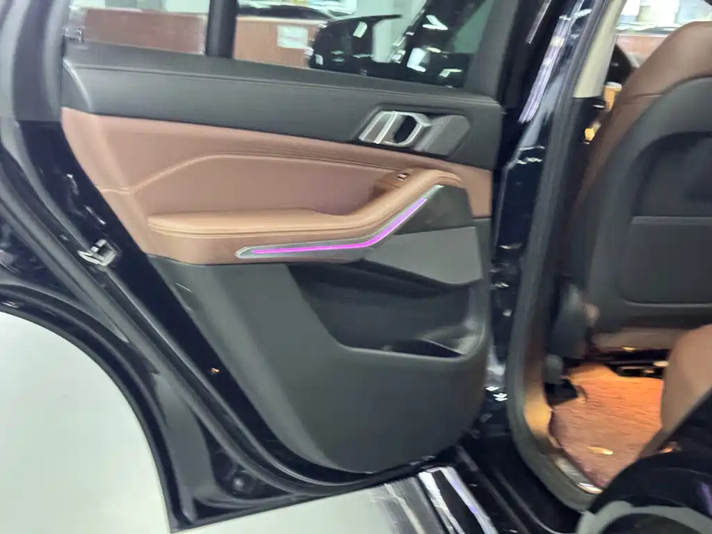 BMW X5 (Import) — миниатюра 10