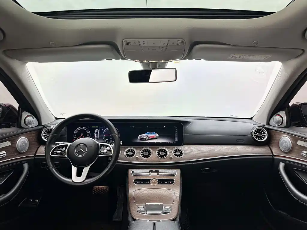 Mercedes-Benz E-Class New Energy — миниатюра 7