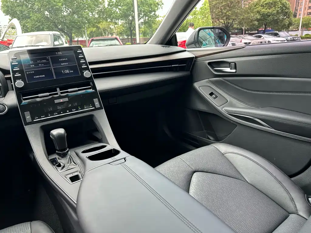 Toyota Avalon — миниатюра 18