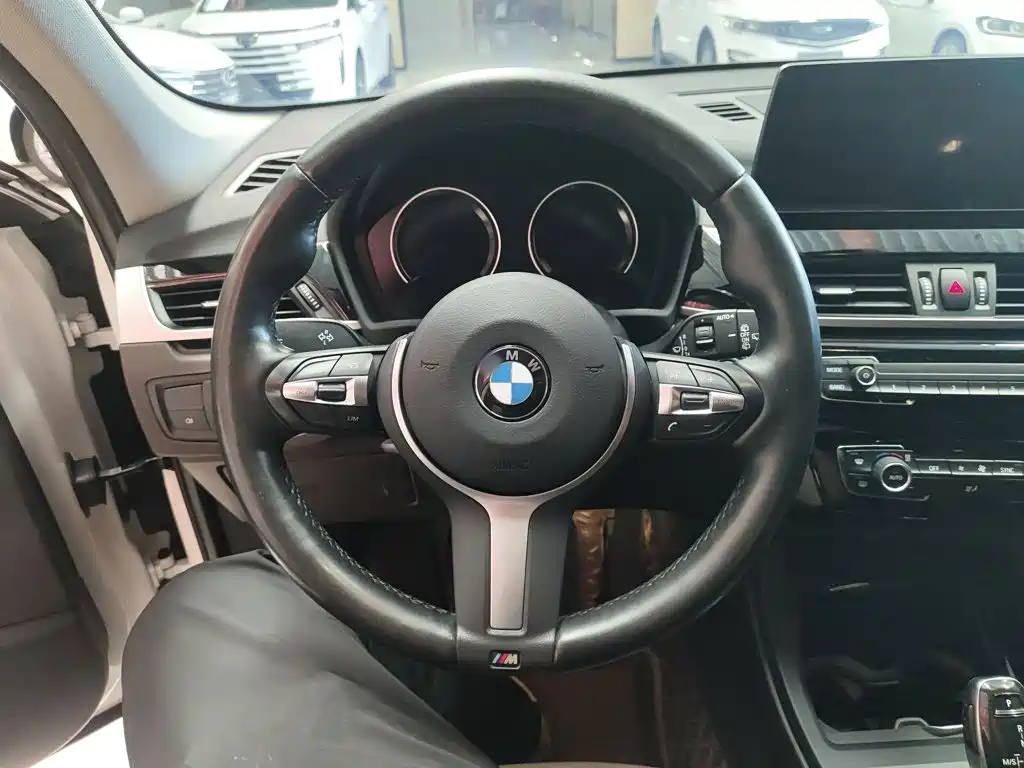 BMW X1 — миниатюра 5