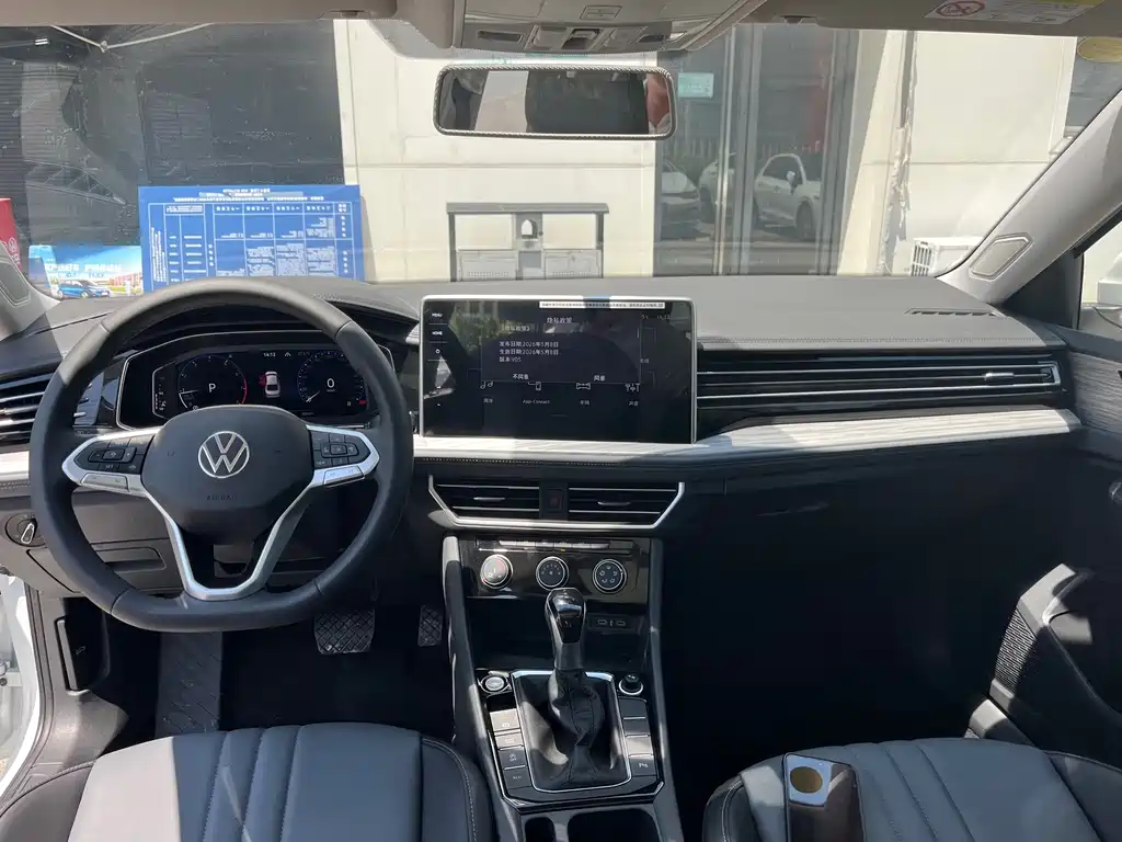 Volkswagen Sagitar — миниатюра 5