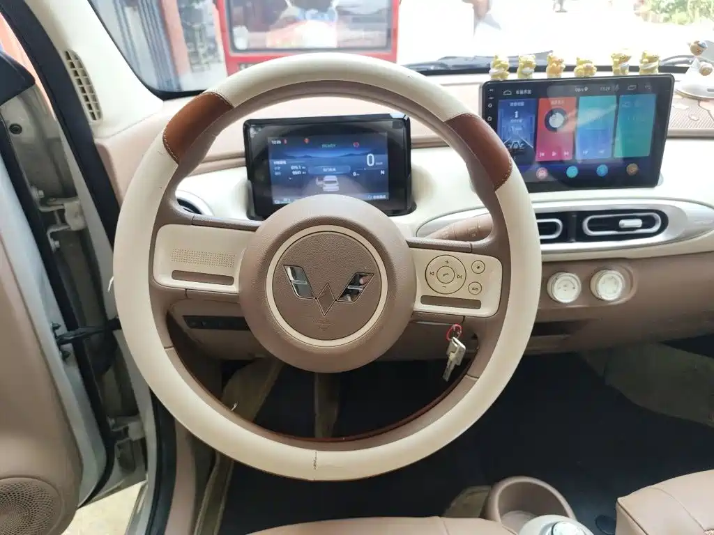 Wuling MINIEV — миниатюра 7