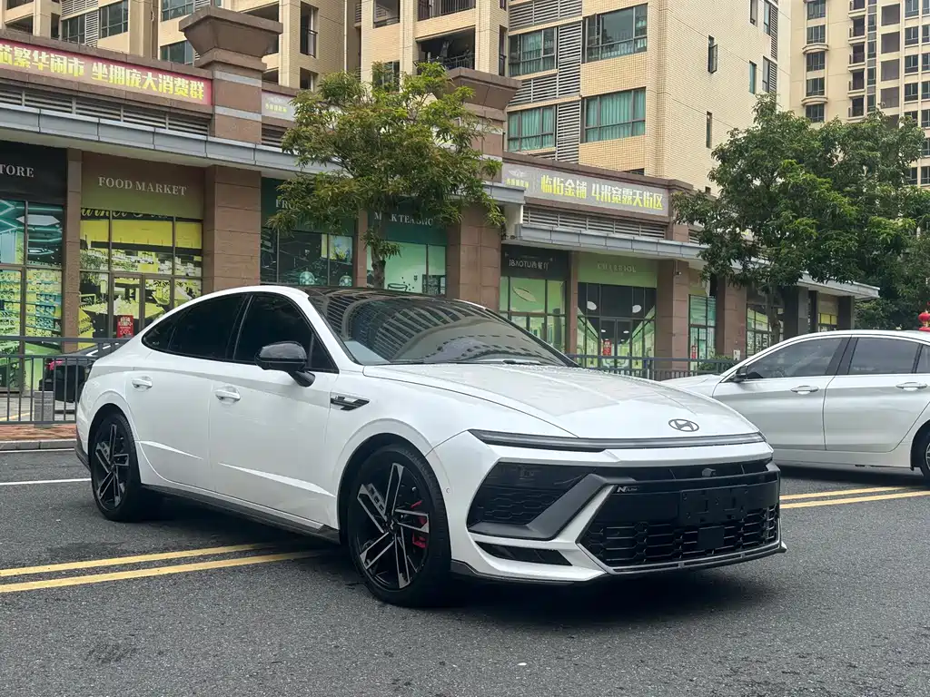 Hyundai Sonata — миниатюра 3