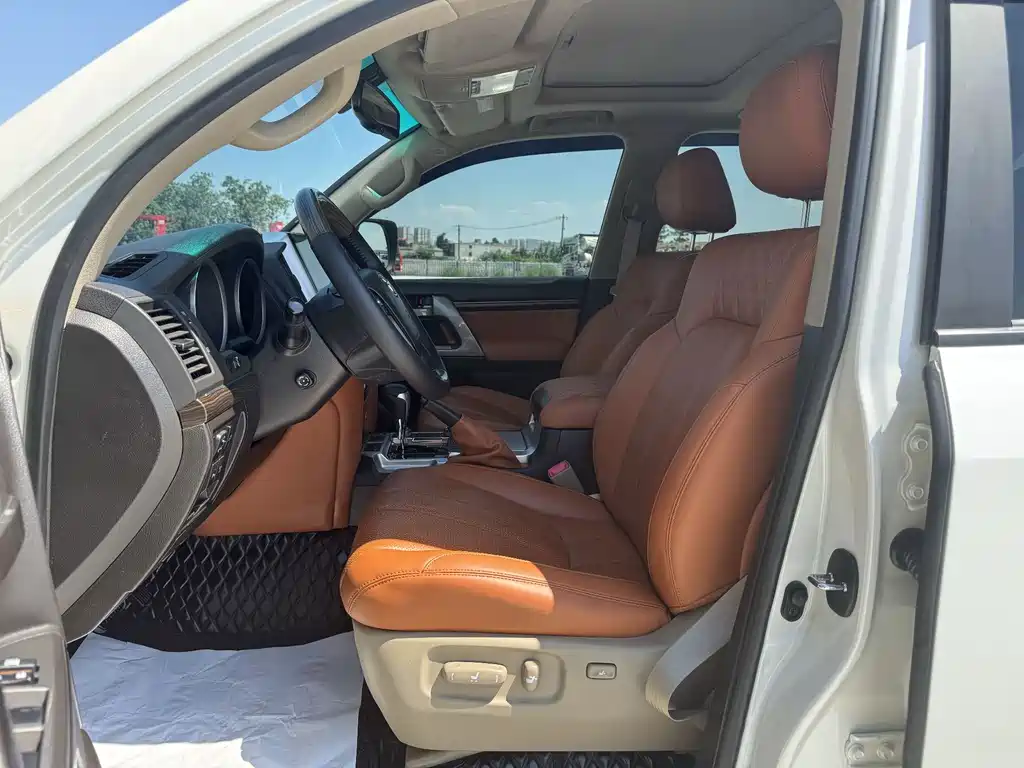 Toyota Land Cruiser — миниатюра 5