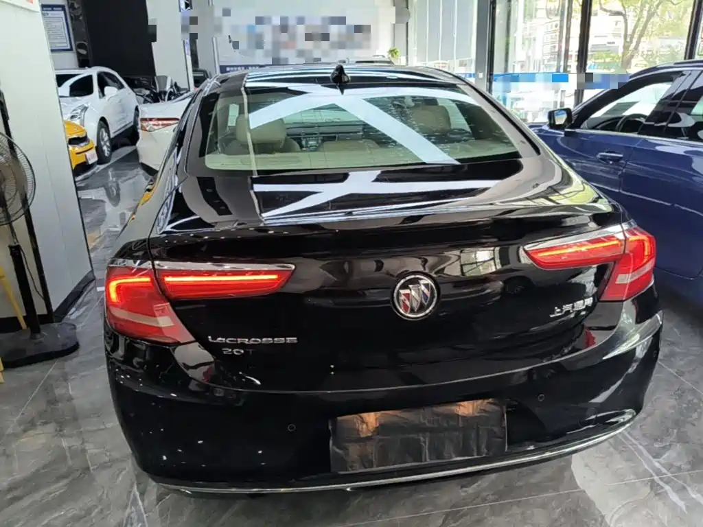 Buick LaCrosse — миниатюра 6
