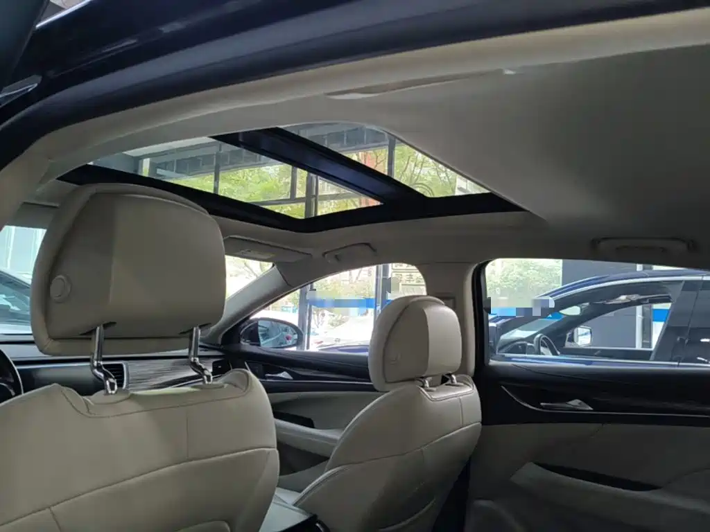 Buick LaCrosse — миниатюра 18
