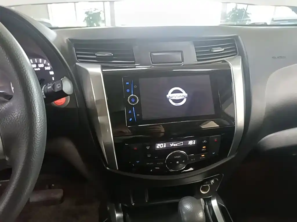 Nissan Terra — миниатюра 13