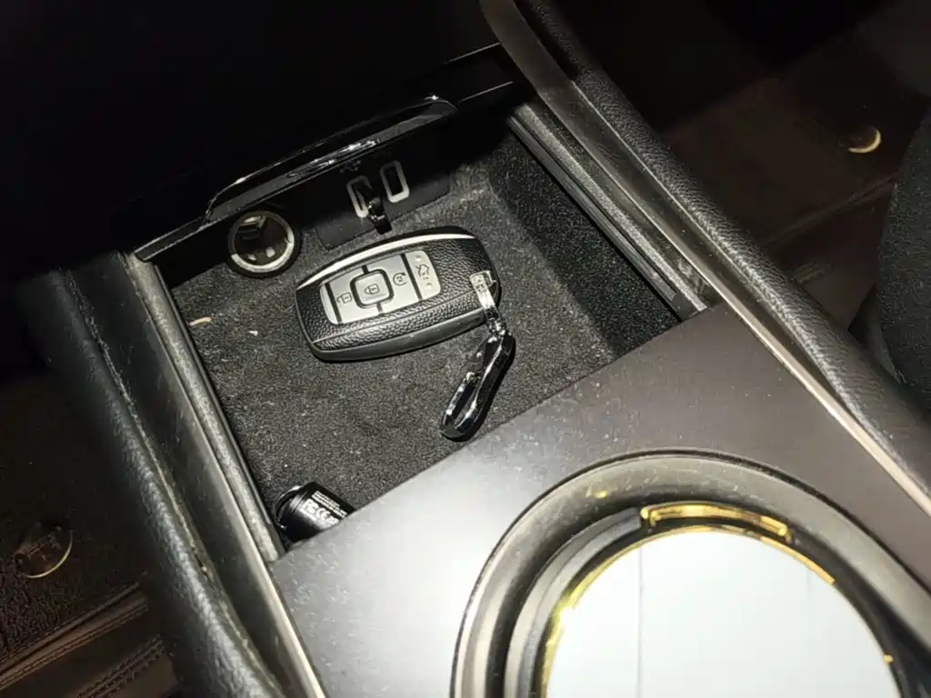 Lincoln MKC — миниатюра 9