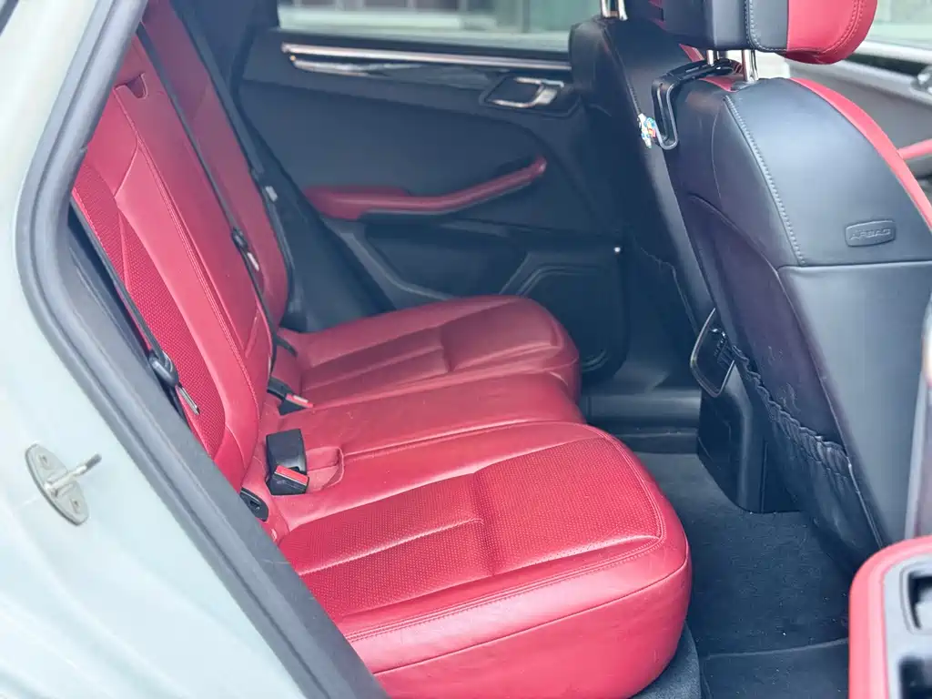 Porsche Macan 2014 Macan S 3.0T