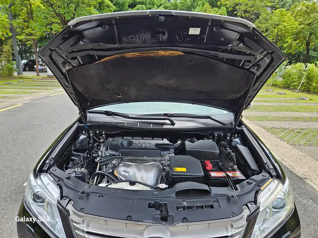 Toyota Camry — миниатюра 17