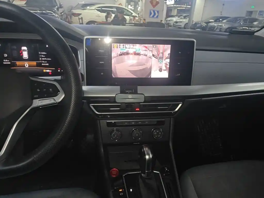 Volkswagen Lavida — миниатюра 13