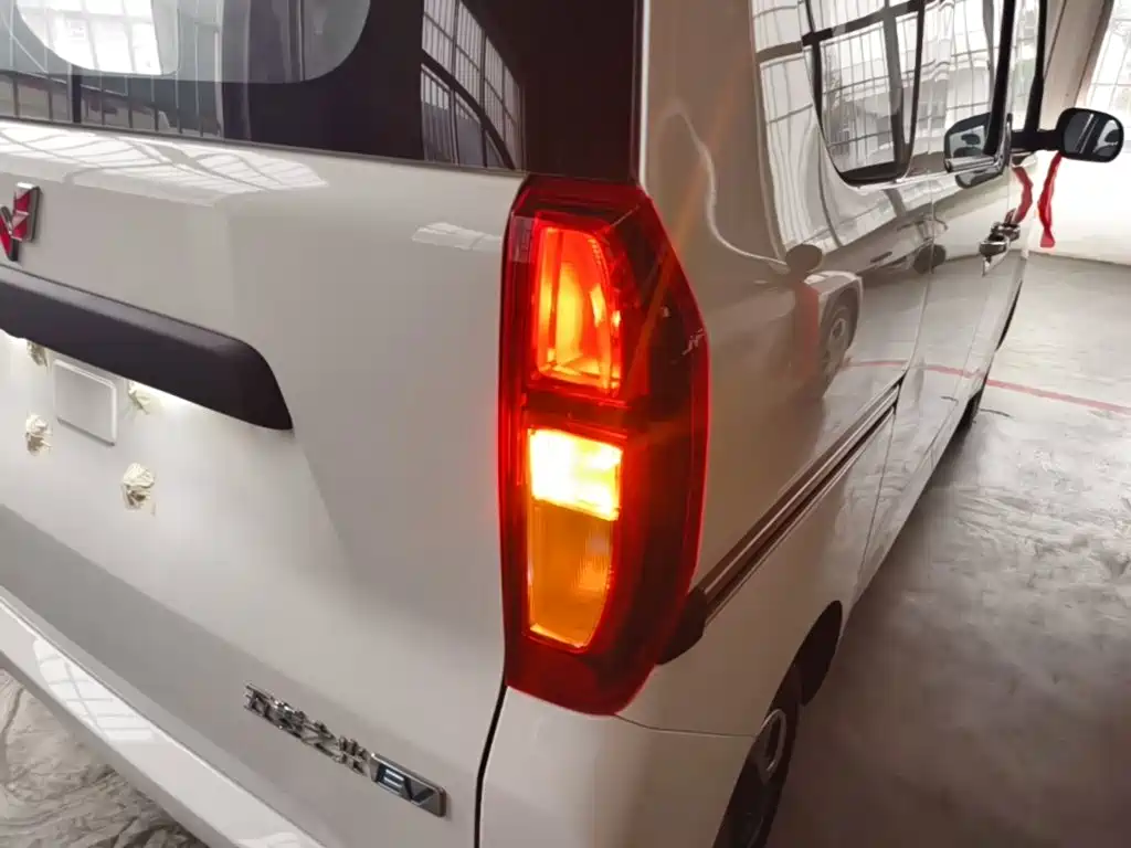 Wuling Sunshine EV 2025 305km