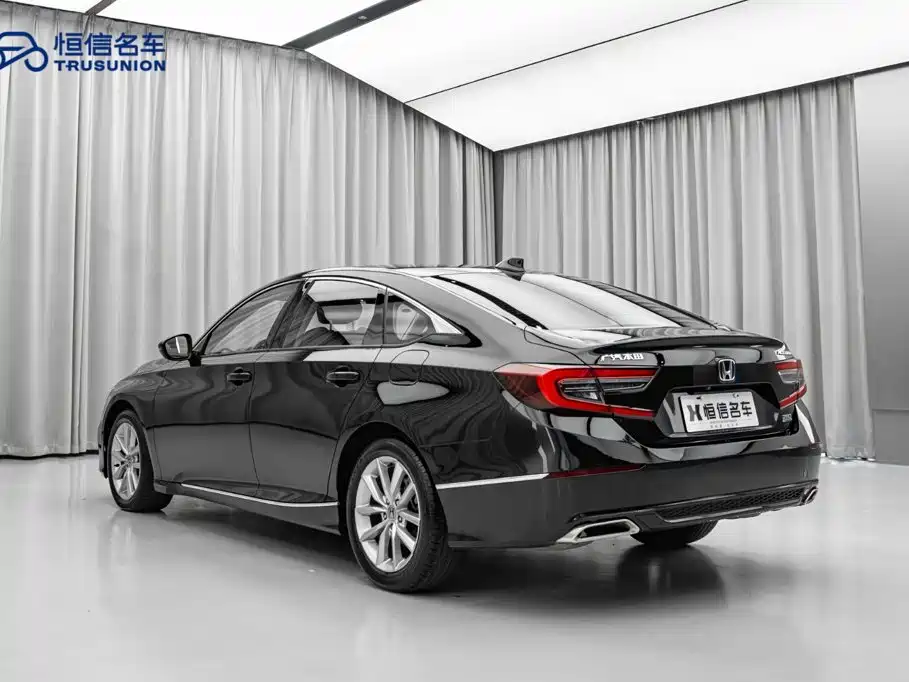 Honda Accord — миниатюра 7