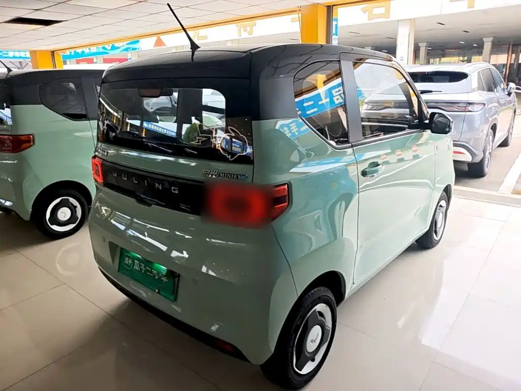 Wuling MINIEV — миниатюра 7