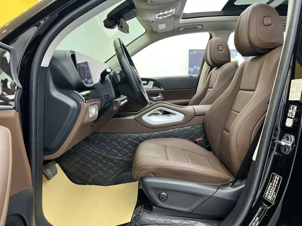 Mercedes-Benz GLE (Import) — миниатюра 18