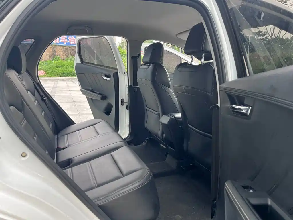 BYD e2 — миниатюра 10
