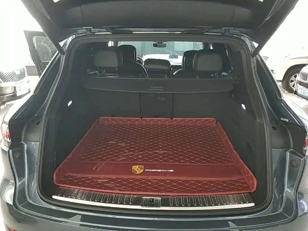 Porsche Cayenne — миниатюра 19