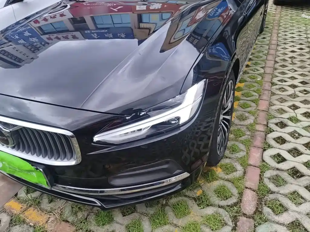 Volvo S90 — миниатюра 24
