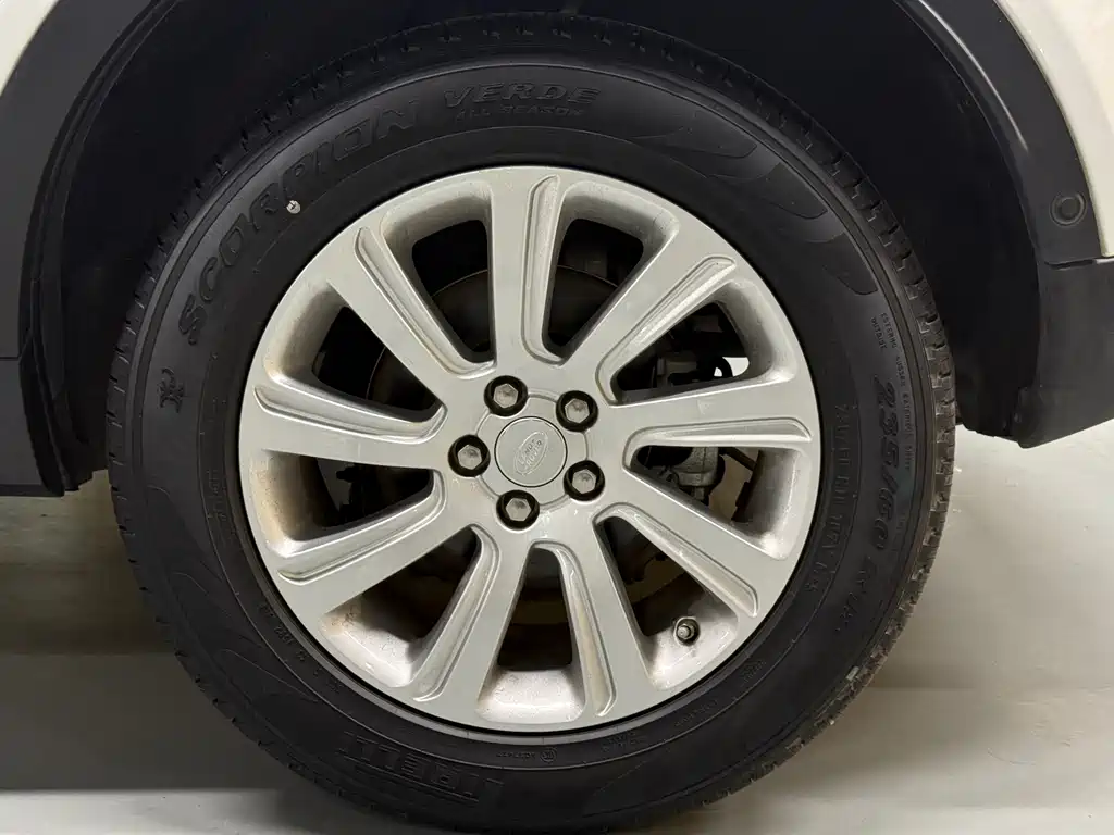Land Rover Discovery Sport — миниатюра 22