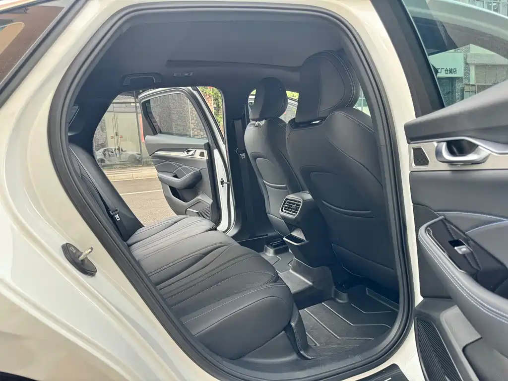 Geely Xingrui — миниатюра 9