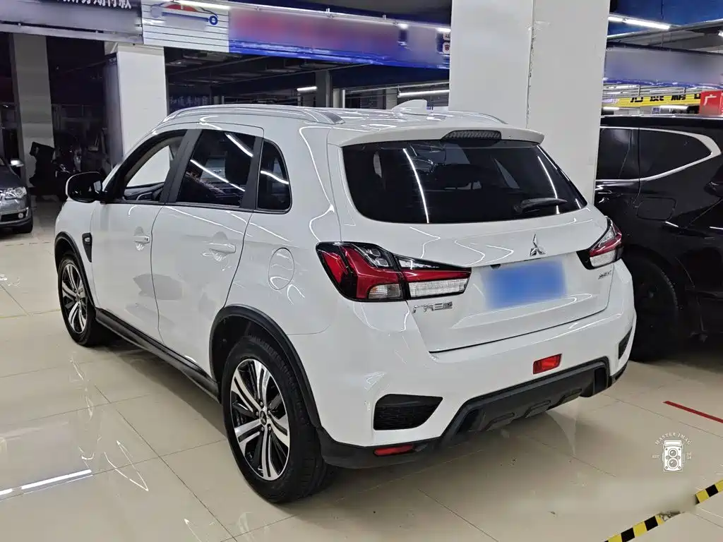 Mitsubishi ASX — миниатюра 5