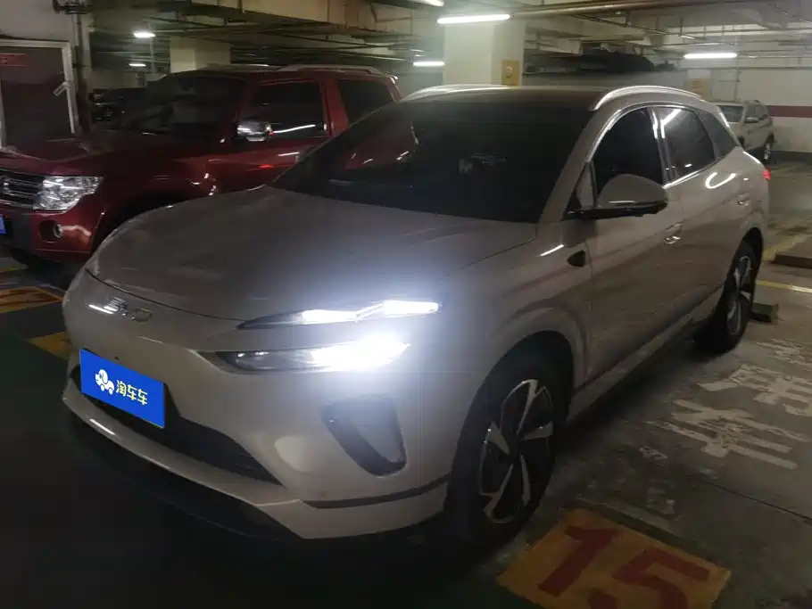 BYD Sealion 06
