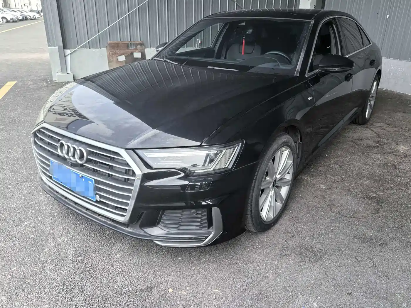 奥迪A6L 2022款 45 TFSI 臻选动感型 2022