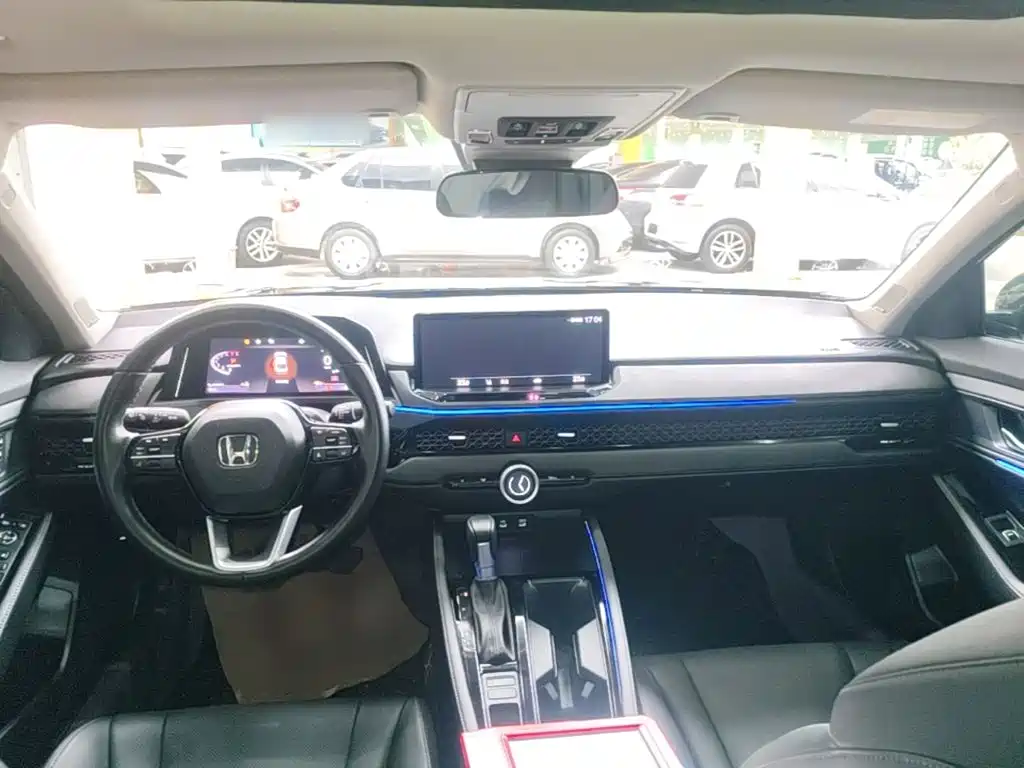 Honda Accord — миниатюра 10