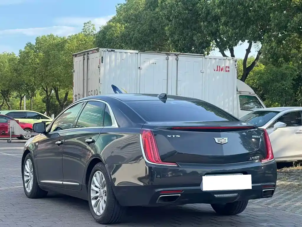 Cadillac XTS — миниатюра 4
