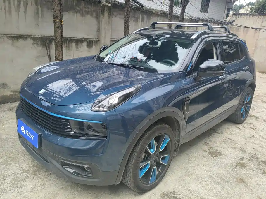 Lynk & Co 01