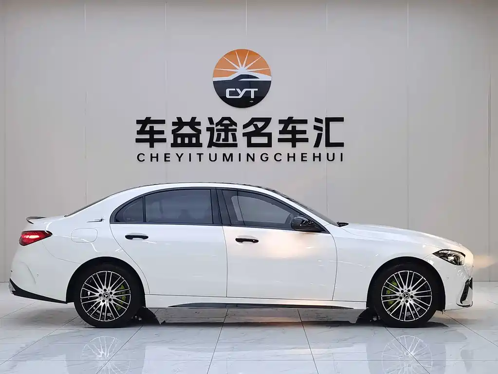 Mercedes-Benz C-Class — миниатюра 7