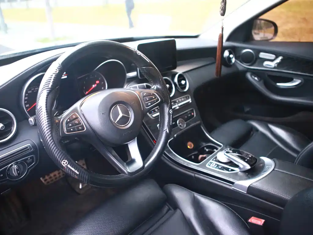 Mercedes-Benz C-Class — миниатюра 7