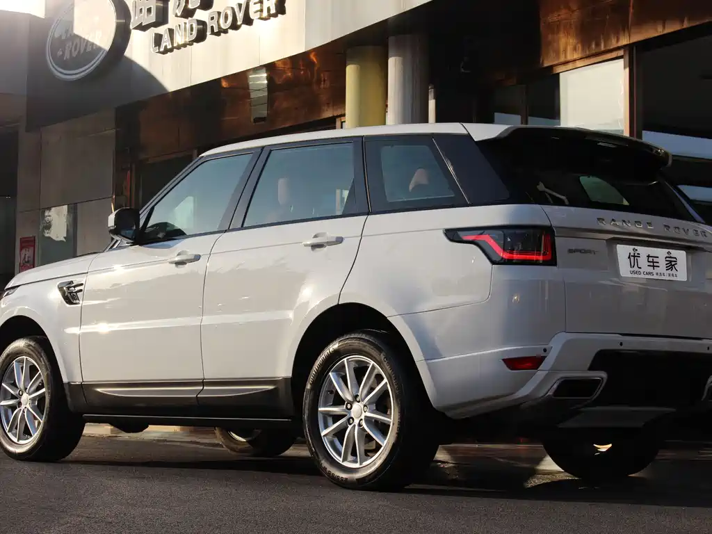 Land Rover Range Rover Sport 2016 3.0 SC V6 SE