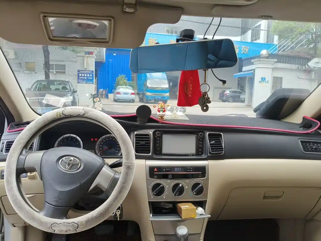 Toyota Corolla — миниатюра 14