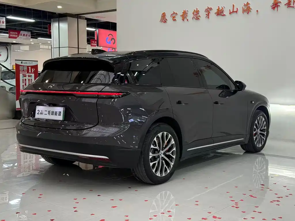 NIO ES6 — миниатюра 6