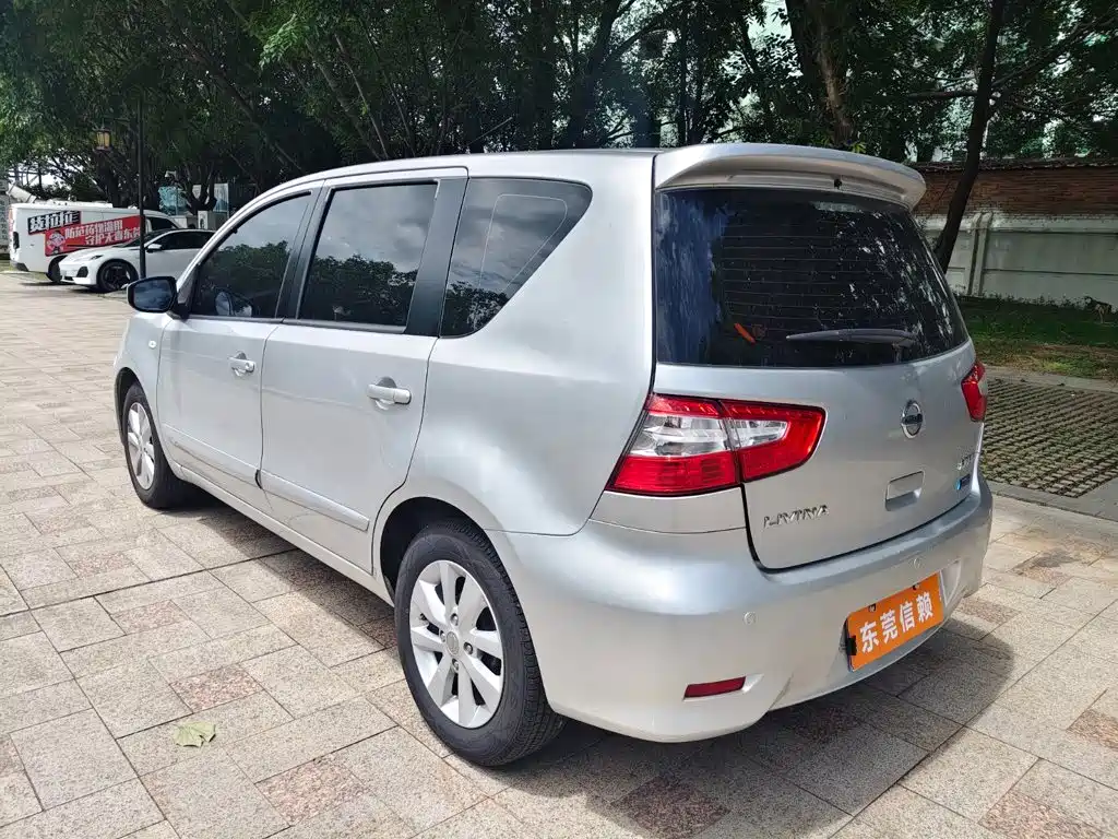 Nissan Livina — миниатюра 6
