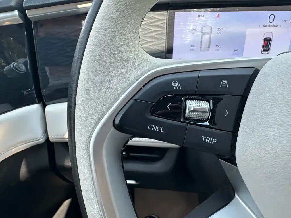 GEELY GALAXY GALAXY L7