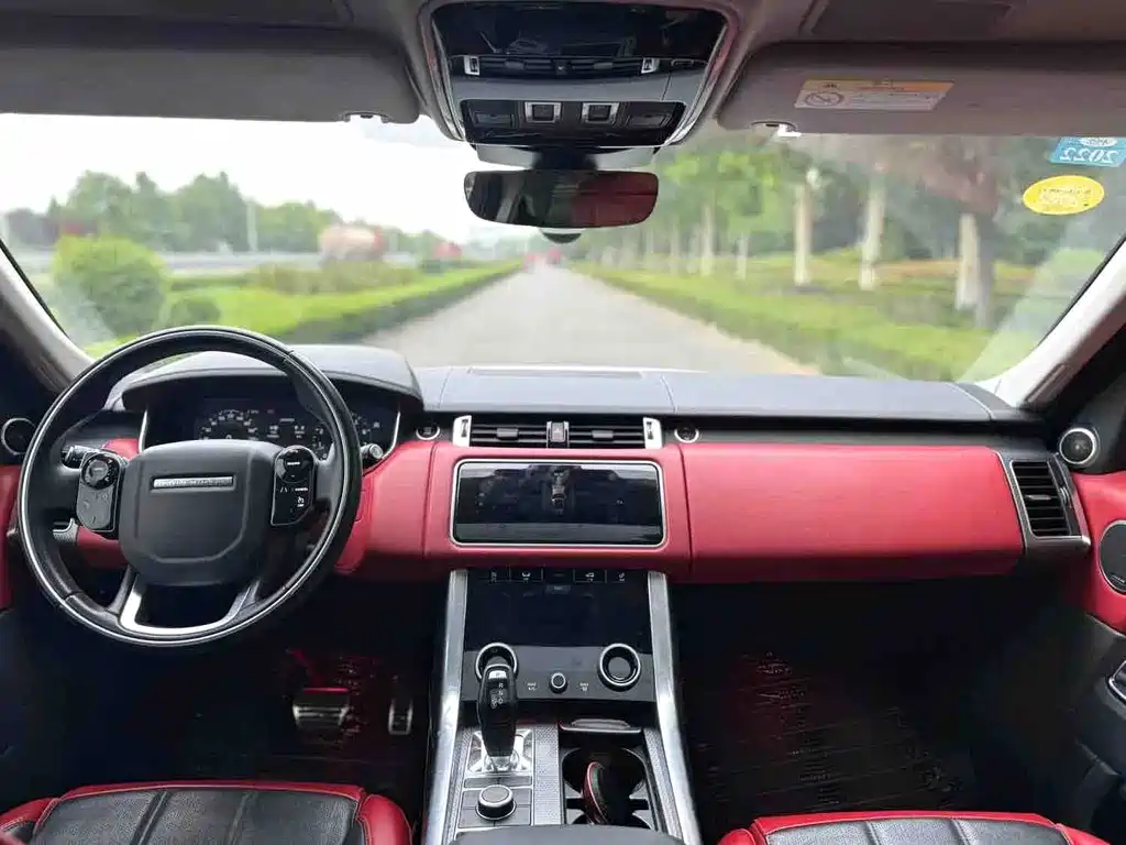 Land Rover Range Rover Sport 2021 3.0 L6 SE