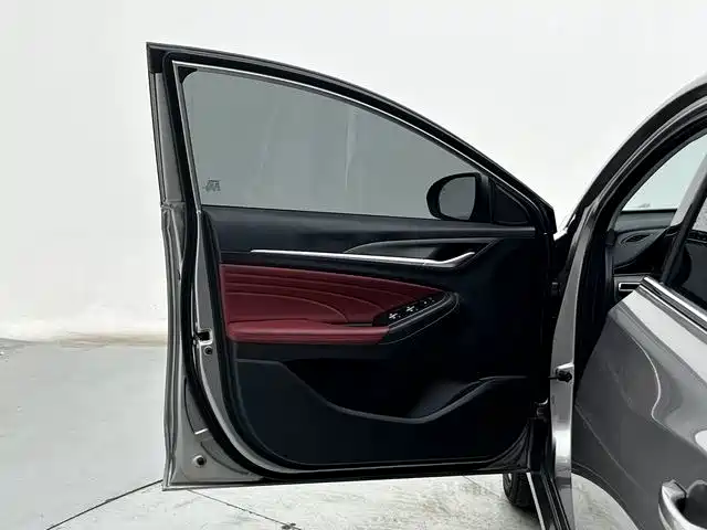 Changan Eado — миниатюра 5