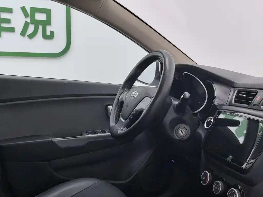 Kia K2 — миниатюра 22