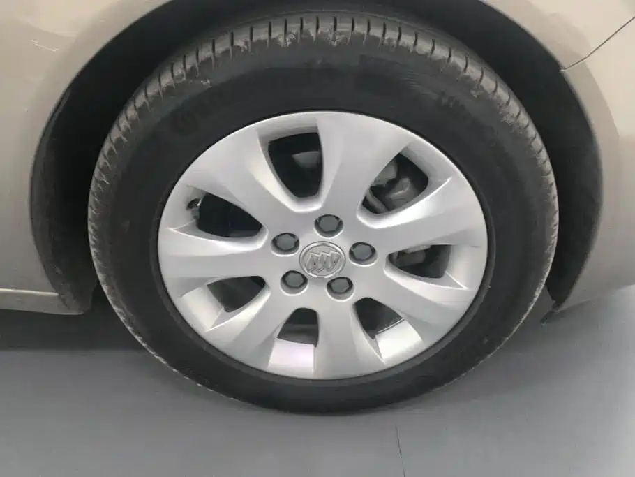 Buick Regal — миниатюра 6